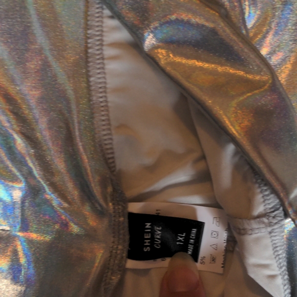 Rainbow Metallic Silver Shorts - Picture 6 of 8